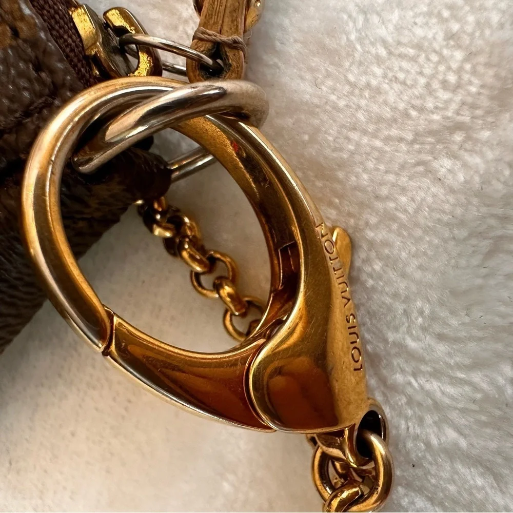 Louis Vuitton Affiche Mini Pochette Accessories